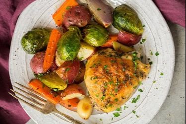 Picture of Dinner Plate with Chicken & Vegetables